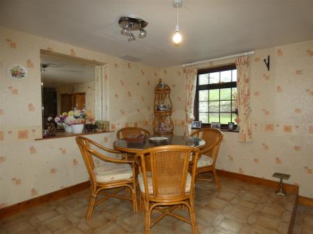The Old Blacksmiths Shop - breakfast area.JPG