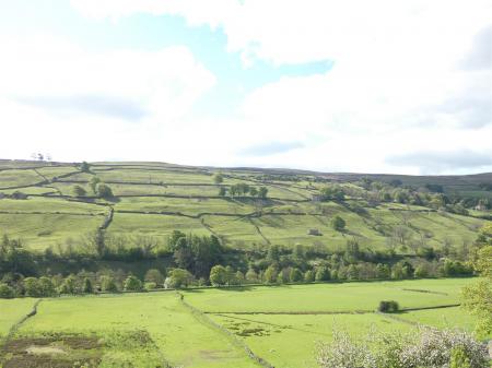 1 Kilburn Cottages-View2.JPG
