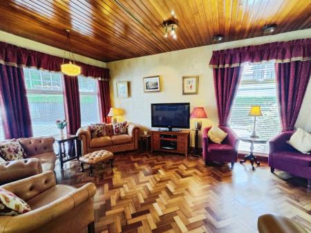 dbbe3ec1-IMG_2025053