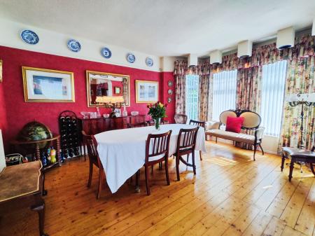 e3a64552-IMG_2025053