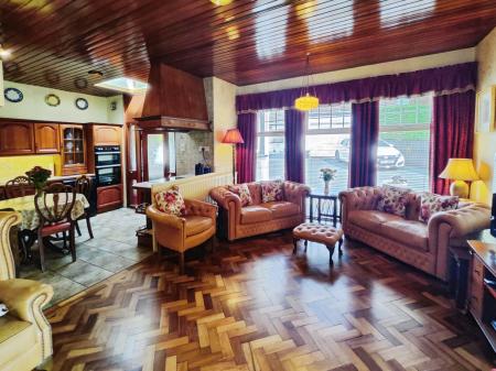 5b58c526-IMG_2025053