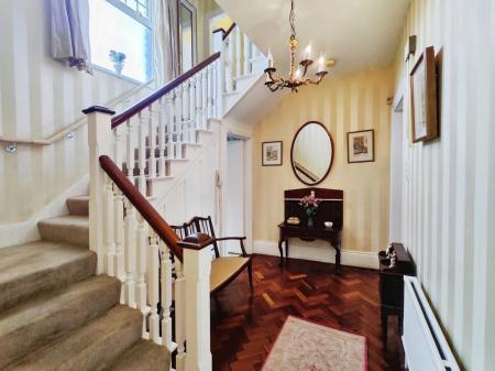 ecb39a2f-IMG_2025053