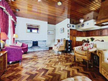 8ef4a02e-IMG_2025053