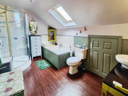 cff7b916-IMG_2025070