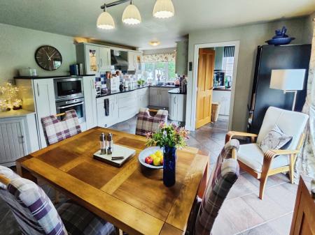 686aff93-IMG_2025070