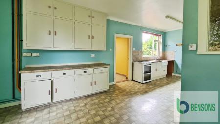 c8a32359-20250725_11