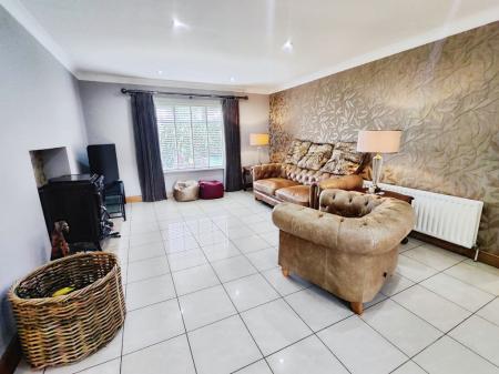 5d7ee3f3-IMG_2025091