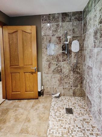 fe93aab2-IMG_2025091