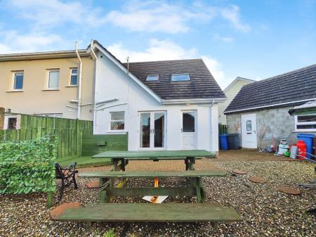 ebc06460-IMG_2025120