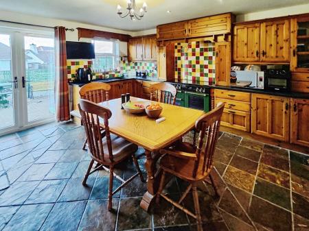 9918f31c-IMG_2025120