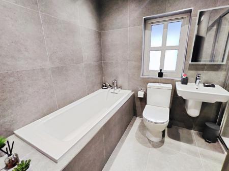 76d737ac-IMG_2026011