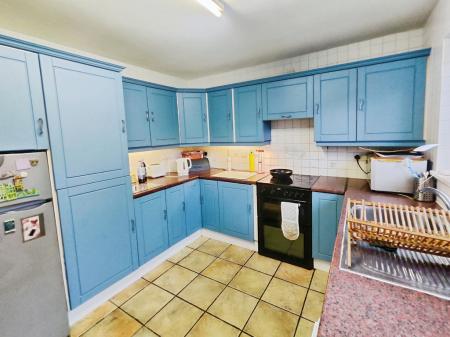 f478d387-IMG_2026012