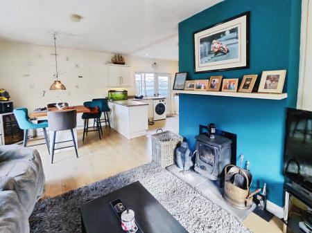 f77ec350-IMG_2026022