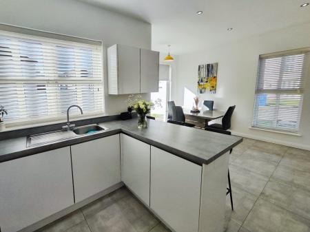 6c335a01-IMG_2026030