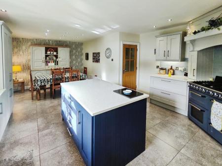 e5762f20-IMG_2026031