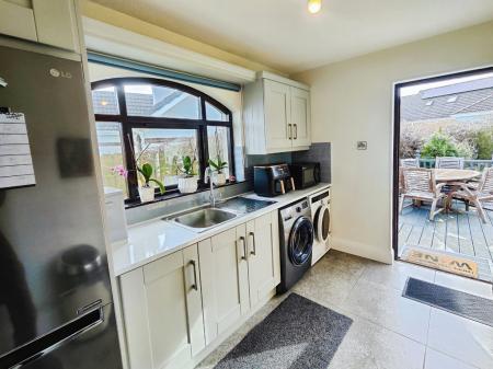 8efadd04-IMG_2026031