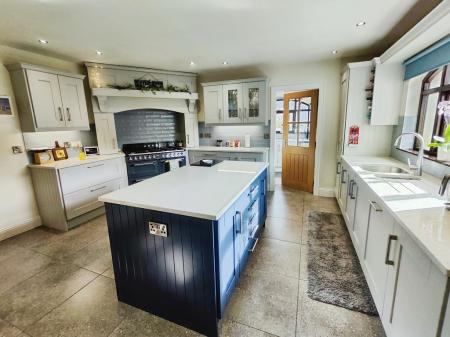 f3d37f89-IMG_2026031