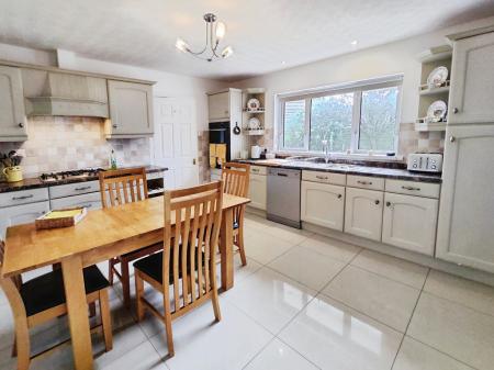 7df25e4d-IMG_2026033