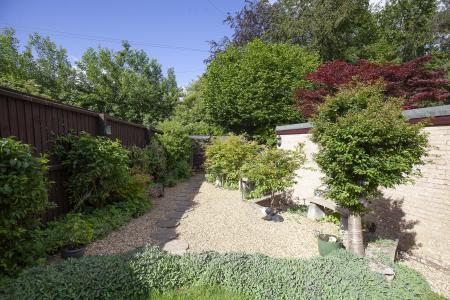 23 Nettlebed Nursery_Garden