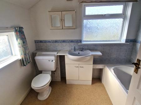 Quinton_Bathroom