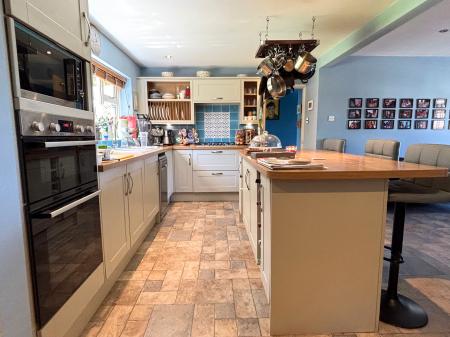 20 Yeatmans Close_Kitchen