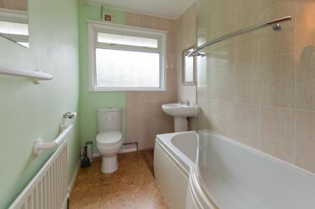 1 Brinscombe Lane_Bathroom