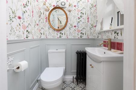 46 Salisbury Street_Cloakroom