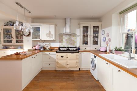 46 Salisbury Street_Kitchen (1)