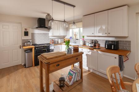 Kitchen / Dining Room