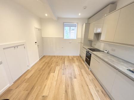 Kitchen Image 1