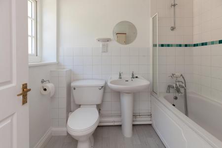 Nunswell_Ensuite