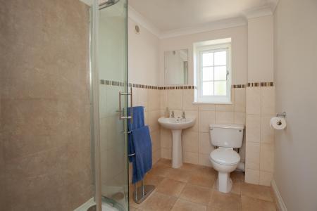 Nunswell_Shower Room