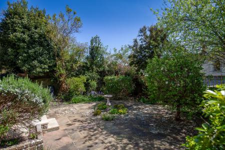 Nunswell_Garden