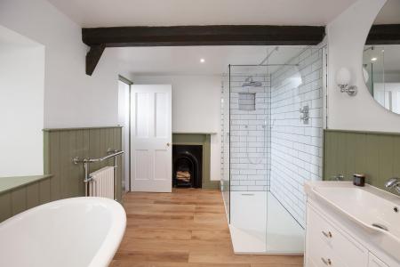 Yew House_Bathroom