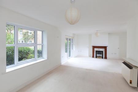 2/3 Hays Park_Sitting Room
