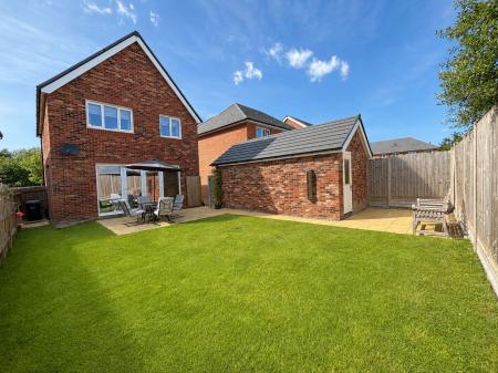 Rear Aspect_88VV
