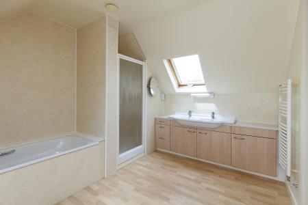 Family Bathroom_5DP