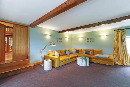 hights Barn.45.Photoneg.co.uk.jpg