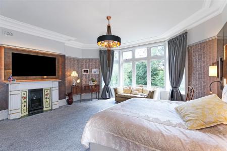 Upper Sky.61.Photoneg.co.uk.jpg