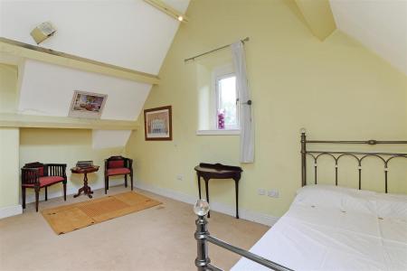 Upper Sky.69.Photoneg.co.uk.jpg