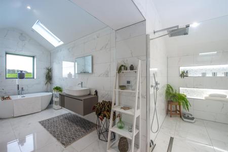 Bed 1 Ensuite Bathroom, 05