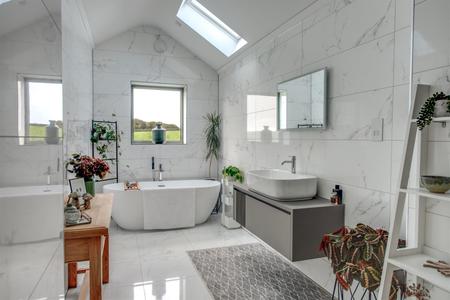 Bed 1 Ensuite Bathroom, 04