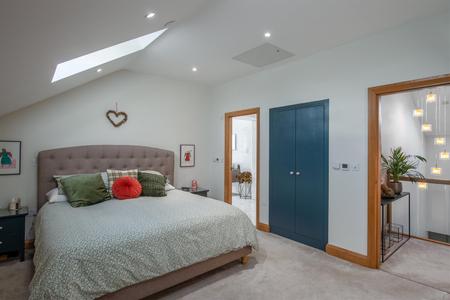 Bed 1, 03