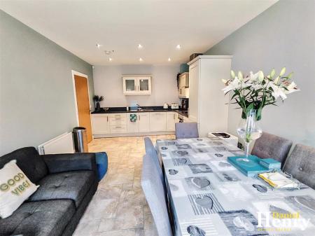 9_Untitled design.png