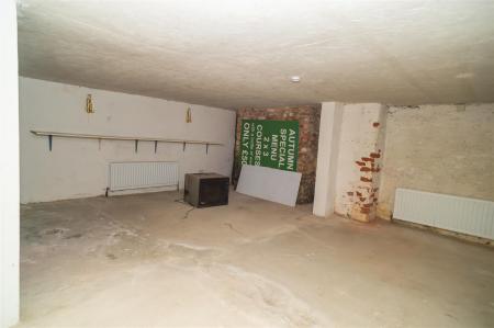 Commercial building-Checkpointimages-19-02-2026-00