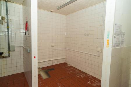 Commercial building-Checkpointimages-19-02-2026-00