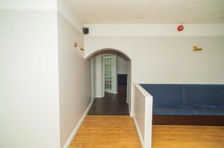 Commercial building-Checkpointimages-19-02-2026-00