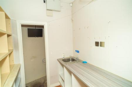 Commercial building-Checkpointimages-19-02-2026-00