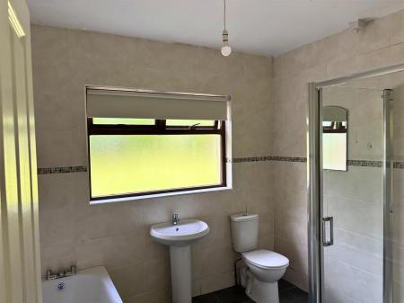 29 Carrick Avenue, Limavady.jpg