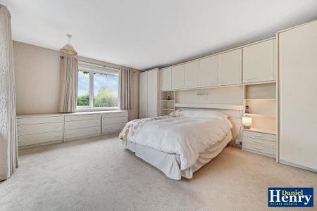 14 Limavady Road, L-Derry, BT47 6JD-53.jpg